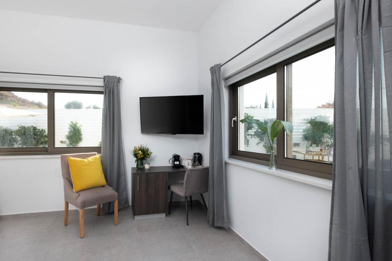 Rooms At Villa Amour Cyprus Voroklini Bagian luar foto