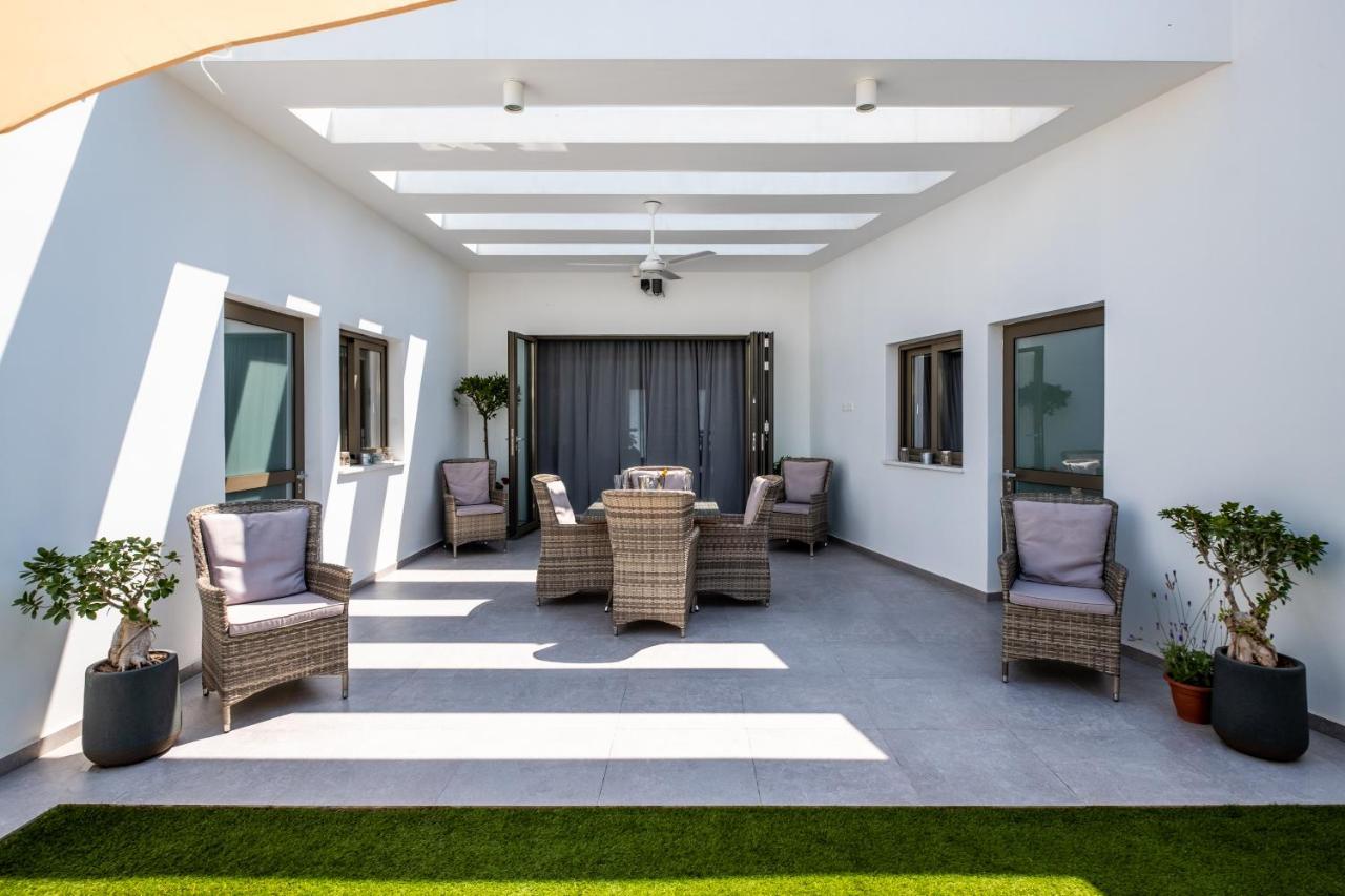 Rooms At Villa Amour Cyprus Voroklini Bagian luar foto