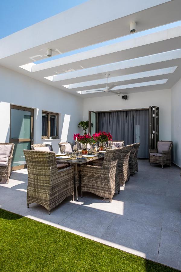 Rooms At Villa Amour Cyprus Voroklini Bagian luar foto
